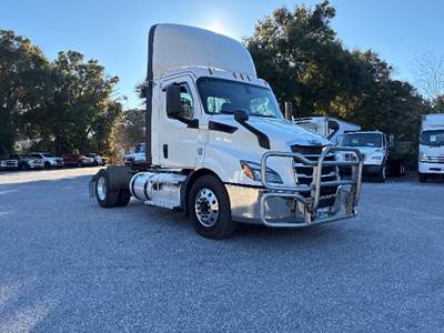 Freightliner Cascadia 116 Single Axle Day Cab Truck - 410HP, 12 Speed Automatic