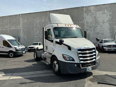 Freightliner Cascadia 116 Single Axle Day Cab Truck - 410HP, 12 Speed Automatic
