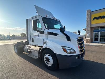 Freightliner Cascadia 116 Single Axle Day Cab Truck - 410HP, 12 Speed Automatic