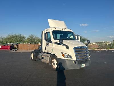 Freightliner Cascadia 116 Single Axle Day Cab Truck - 410HP, 12 Speed Automatic