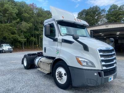 Freightliner Cascadia 116 Single Axle Day Cab Truck - 410HP, 12 Speed Automatic