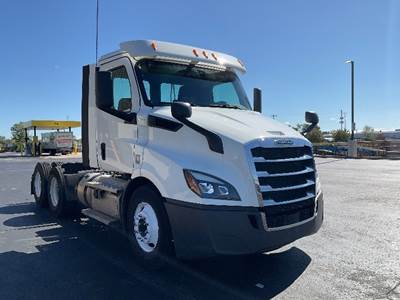 Freightliner Cascadia 116 Day Cab Truck - 410HP, 12 Speed Automatic