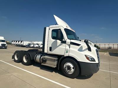 Freightliner Cascadia 116 Day Cab Truck - 435HP, 12 Speed Automatic