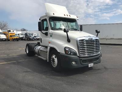 Freightliner X12542ST Single Axle Day Cab Truck - 410HP, 12 Speed Automatic