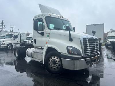 Freightliner X12542ST Single Axle Day Cab Truck - 410HP, 12 Speed Automatic