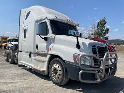 Freightliner X12584ST Day Cab Truck - 455HP, 12 Speed Automatic