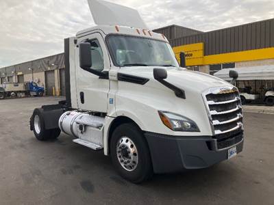 Freightliner Cascadia 126 Single Axle Day Cab Truck - 410HP, 12 Speed Automatic