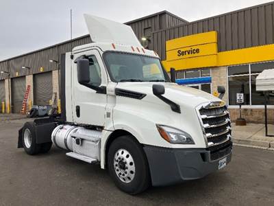 Freightliner Cascadia 126 Single Axle Day Cab Truck - 410HP, 12 Speed Automatic