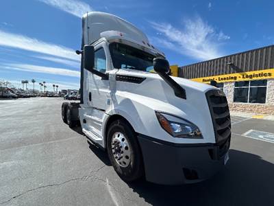 Freightliner Cascadia 126 Day Cab Truck - 435HP, 12 Speed Automatic