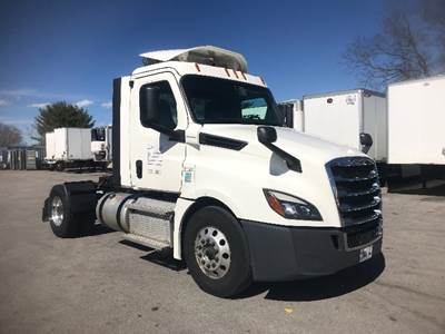 Freightliner Cascadia 126 Single Axle Day Cab Truck - 410HP, 12 Speed Automatic