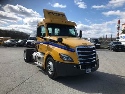 Freightliner Cascadia 126 Single Axle Day Cab Truck - 410HP, 12 Speed Automatic