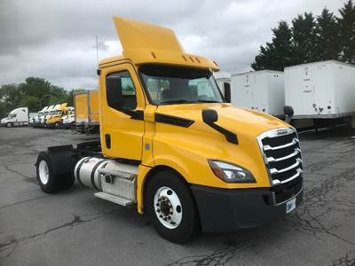 Freightliner Cascadia 126 Single Axle Day Cab Truck - 410HP, 12 Speed Automatic