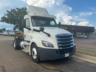 Freightliner Cascadia 126 Single Axle Day Cab Truck - 410HP, 12 Speed Automatic