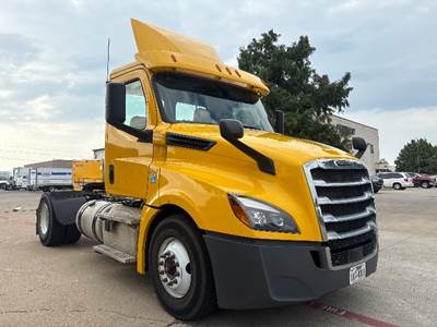Freightliner Cascadia 126 Single Axle Day Cab Truck - 410HP, 12 Speed Automatic