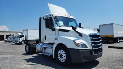 Freightliner Cascadia 126 Single Axle Day Cab Truck - 410HP, 12 Speed Automatic