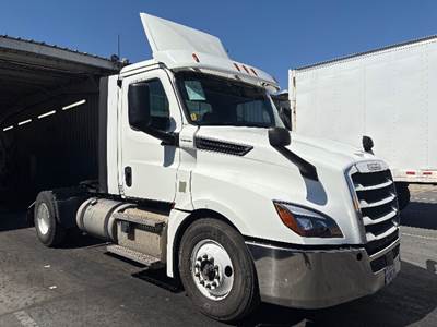 Freightliner Cascadia 126 Single Axle Day Cab Truck - 410HP, 12 Speed Automatic