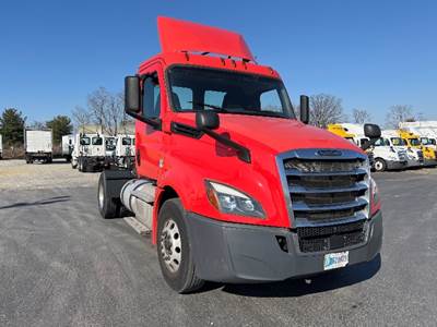 Freightliner Cascadia 126 Single Axle Day Cab Truck - 410HP, 12 Speed Automatic