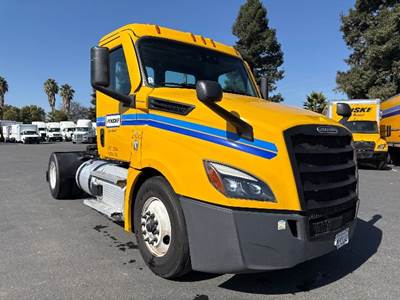 Freightliner Cascadia 126 Single Axle Day Cab Truck - 410HP, 12 Speed Automatic
