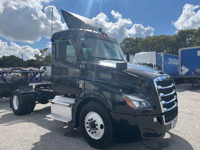 Freightliner Cascadia 126 Single Axle Day Cab Truck - 410HP, 12 Speed Automatic