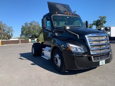 Freightliner Cascadia 126 Single Axle Day Cab Truck - 410HP, 12 Speed Automatic