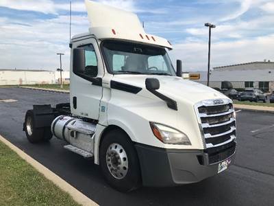 Freightliner Cascadia 126 Single Axle Day Cab Truck - 410HP, 12 Speed Automatic