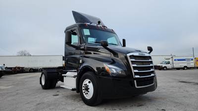 Freightliner Cascadia 126 Single Axle Day Cab Truck - 410HP, 12 Speed Automatic