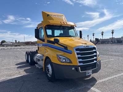 Freightliner Cascadia 126 Day Cab Truck - 435HP, 12 Speed Automatic