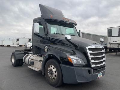 Freightliner Cascadia 126 Single Axle Day Cab Truck - 410HP, 12 Speed Automatic
