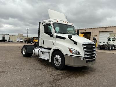 Freightliner Cascadia 126 Single Axle Day Cab Truck - 435HP, 12 Speed Automatic