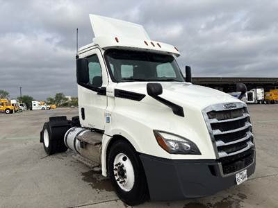 Freightliner Cascadia 126 Single Axle Day Cab Truck - 410HP, 12 Speed Automatic