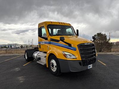 Freightliner Cascadia 126 Single Axle Day Cab Truck - 410HP, 12 Speed Automatic