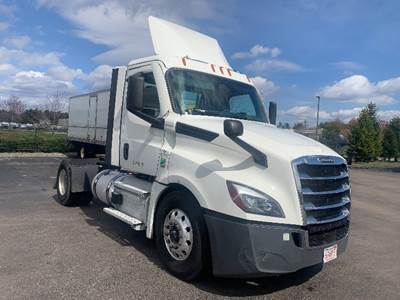 Freightliner Cascadia 126 Single Axle Day Cab Truck - 410HP, 12 Speed Automatic