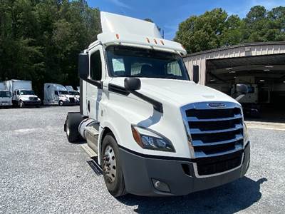 Freightliner Cascadia 126 Single Axle Day Cab Truck - 410HP, 12 Speed Automatic