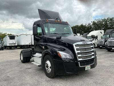 Freightliner Cascadia 126 Single Axle Day Cab Truck - 410HP, 12 Speed Automatic
