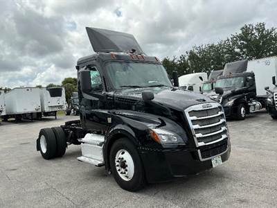 Freightliner Cascadia 126 Single Axle Day Cab Truck - 410HP, 12 Speed Automatic