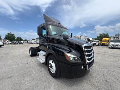 Freightliner Cascadia 126 Single Axle Day Cab Truck - 410HP, 12 Speed Automatic