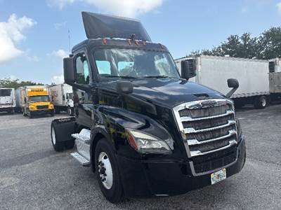 Freightliner Cascadia 126 Single Axle Day Cab Truck - 410HP, 12 Speed Automatic