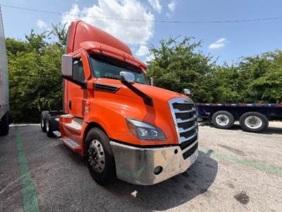 Freightliner Cascadia 126 Day Cab Truck - 505HP, 13 Speed Manual