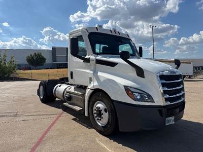 Freightliner Cascadia 126 Single Axle Day Cab Truck - 410HP, 12 Speed Automatic