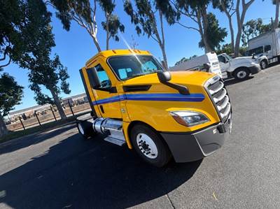 Freightliner Cascadia 126 Single Axle Day Cab Truck - 410HP, 12 Speed Automatic