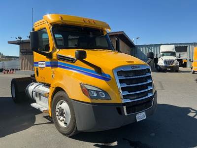 Freightliner Cascadia 126 Single Axle Day Cab Truck - 410HP, 12 Speed Automatic