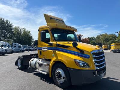 Freightliner Cascadia 126 Single Axle Day Cab Truck - 410HP, 12 Speed Automatic