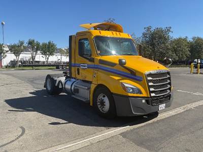 Freightliner Cascadia 126 Single Axle Day Cab Truck - 410HP, 12 Speed Automatic