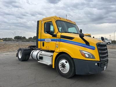 Freightliner Cascadia 126 Single Axle Day Cab Truck - 410HP, 12 Speed Automatic