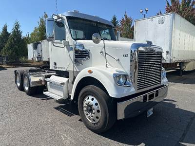 Freightliner Coronado 122 SD Day Cab Truck - Cummins 450HP, 13 Speed Automatic