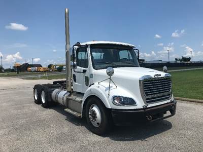 Freightliner M2 112 Day Cab Truck - 435HP, 10 Speed Automatic