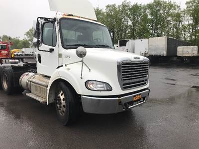 Freightliner M2 112 Day Cab Truck - 450HP, 10 Speed Automatic