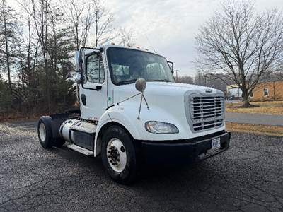 Freightliner M2 112 Single Axle Day Cab Truck - 350HP, 10 Speed Automatic