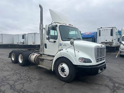Freightliner M2 112 Day Cab Truck - 450HP, 10 Speed Automatic