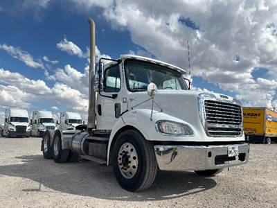 Freightliner M2 112 Day Cab Truck - 450HP, 10 Speed Automatic